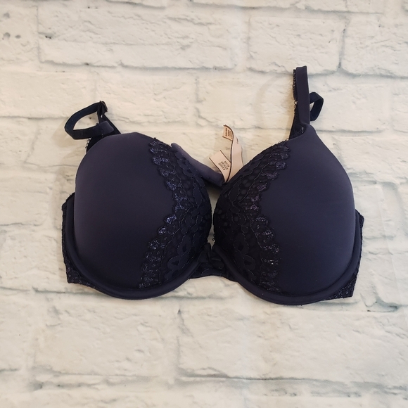 Victoria's Secret size 32D - Picture 1 of 8